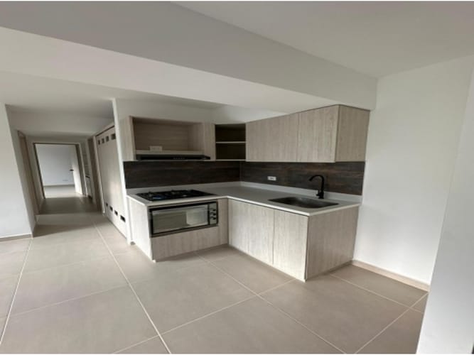 Casa de 2 alcobas en venta en Pan De Azucar, Sabaneta, 52 m² · foto 2 de 9