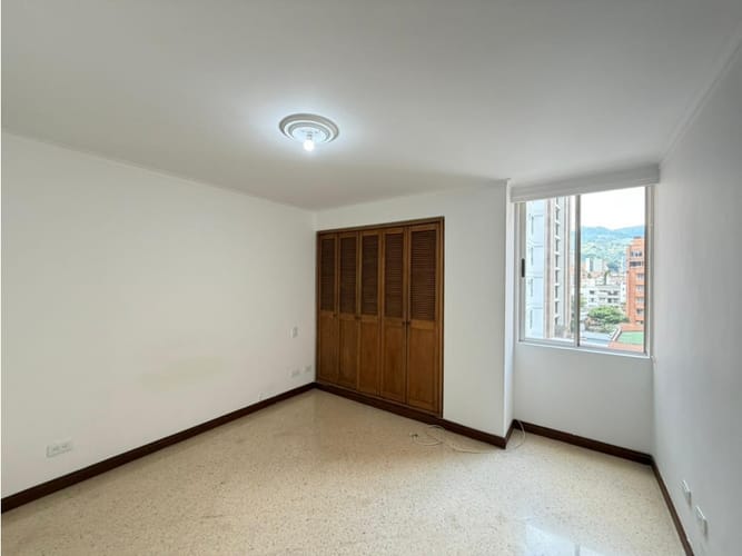 Apartamento de 5 alcobas en venta en Las Acacias, Medellín, 170 m² · foto 8 de 24