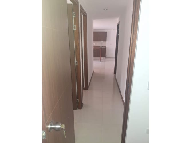 Apartamento en venta en El Dorado, Envigado, 69 m² · foto 2 de 22