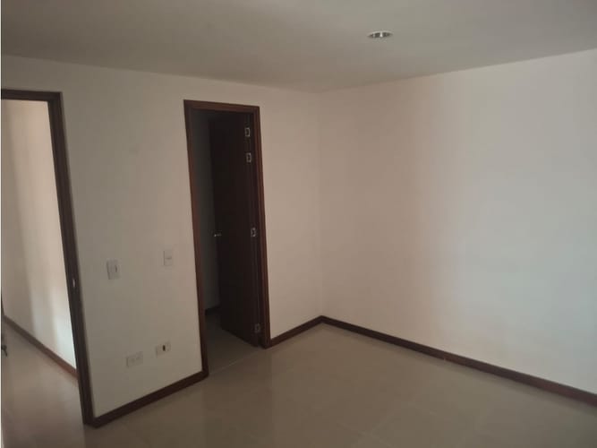 Apartamento en venta en El Dorado, Envigado, 69 m² · foto 14 de 22