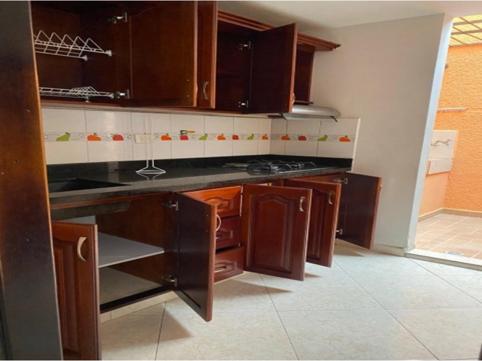 Apartamento en venta en Simon Bolivar, Medellín · foto 3 de 17