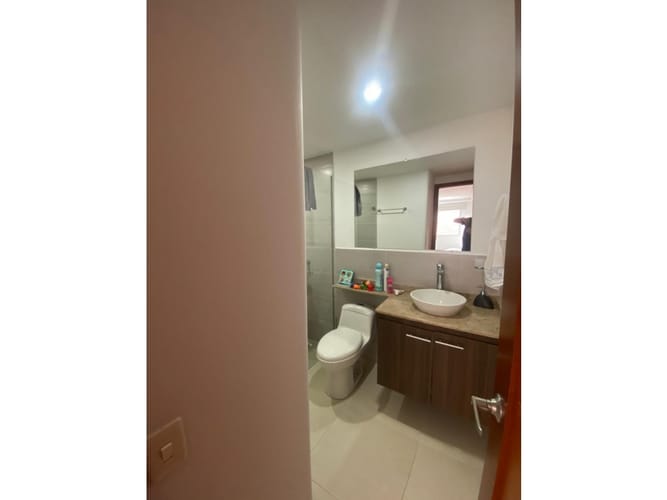 Casa de 3 alcobas en venta en Estadio, Medellín, 142 m² · foto 9 de 18
