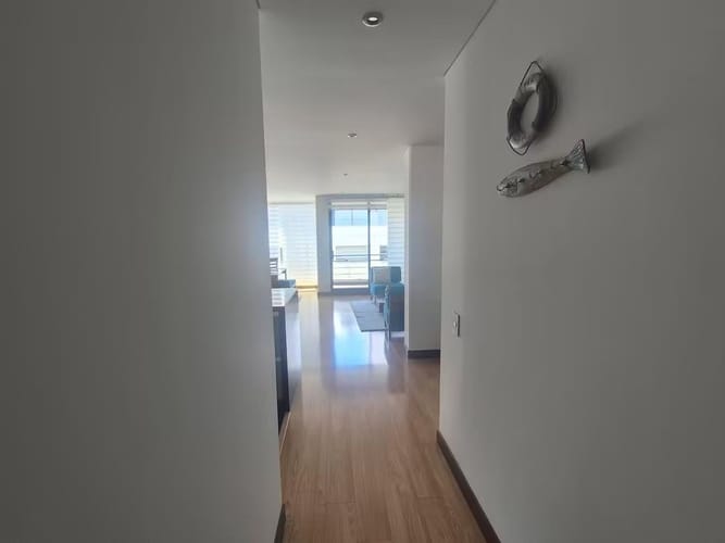 Apartamento de 3 alcobas en venta en Santa Barbara Central, Bogotá, 128 m² · foto 2 de 19