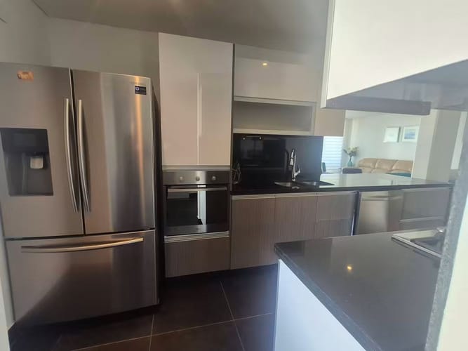 Apartamento de 3 alcobas en venta en Santa Barbara Central, Bogotá, 128 m² · foto 4 de 19
