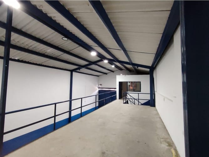 Bodega en arriendo en Miranda, Medellín, 280 m² · foto 3 de 20