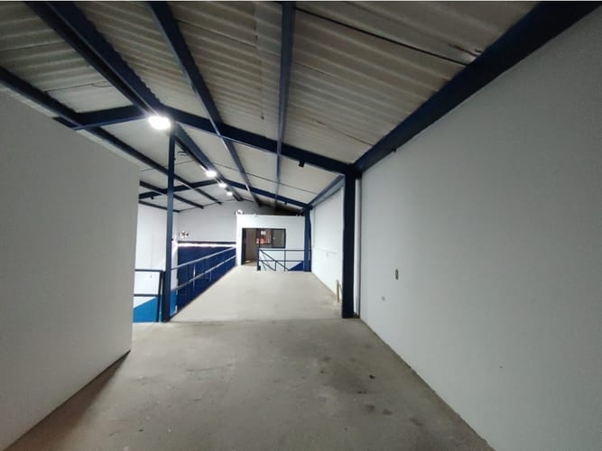 Bodega en arriendo en Miranda, Medellín, 280 m² · foto 7 de 20
