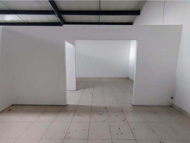Bodega en arriendo en Miranda, Medellín, 280 m² · foto 10 de 20