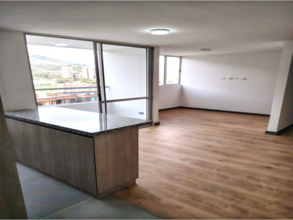 Apartamento en venta en Calasanz, Medellín · foto 2 de 13