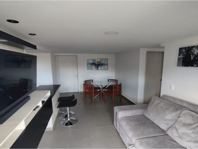 Apartamento de 2 alcobas en venta en San Jose, Sabaneta, 58 m² · foto 9 de 13