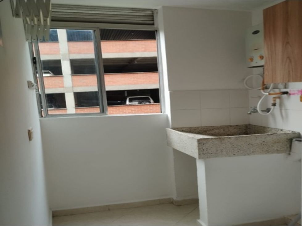 Apartamento en venta en Loma Del Indio, Medellín · foto 6 de 19