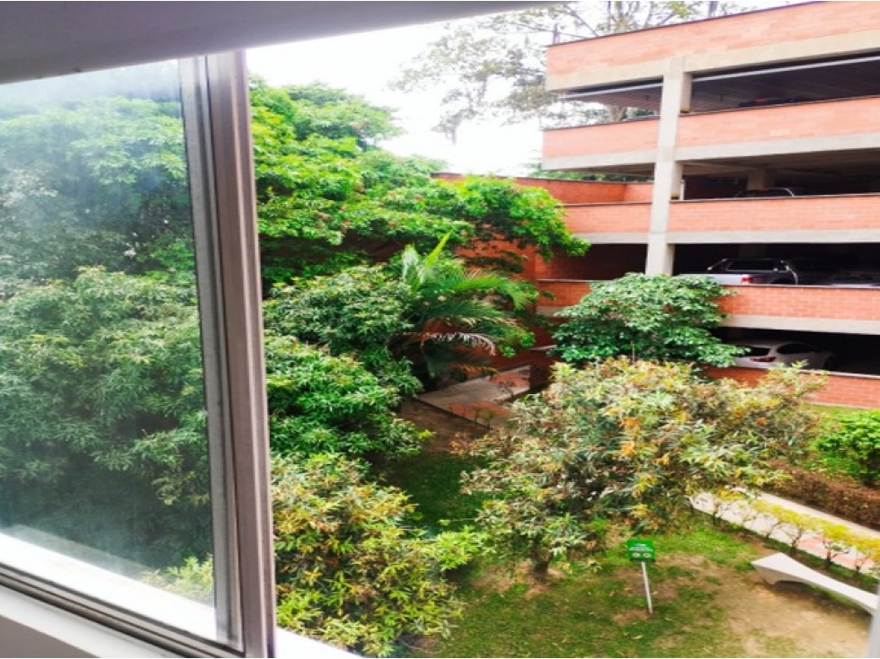 Apartamento en venta en Loma Del Indio, Medellín · foto 8 de 19