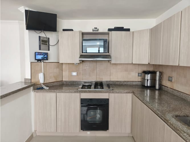 Apartamento de 4 alcobas en venta en Laureles, Medellín, 158 m² · foto 6 de 24