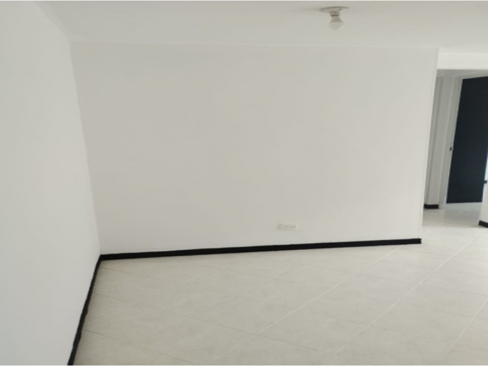 Apartamento en venta en Loma Del Indio, Medellín · foto 14 de 19