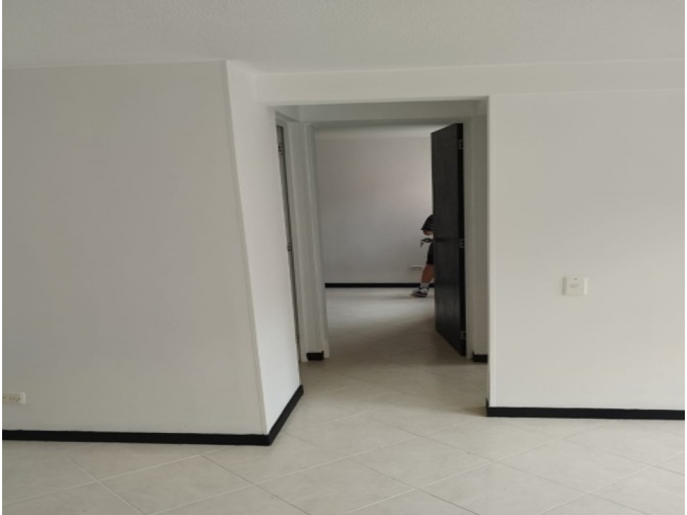 Apartamento en venta en Loma Del Indio, Medellín · foto 15 de 19