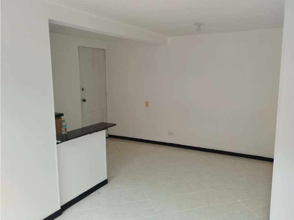 Apartamento en venta en Loma Del Indio, Medellín · foto 17 de 19