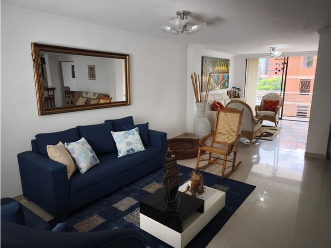 Apartamento de 4 alcobas en venta en Laureles, Medellín, 158 m² · foto 16 de 24