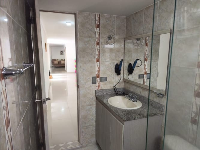 Apartamento de 4 alcobas en venta en Laureles, Medellín, 158 m² · foto 17 de 24