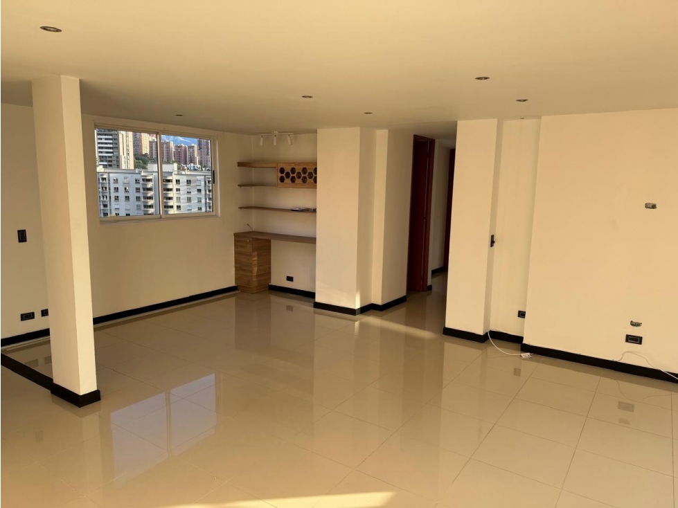 Apartamento en venta en El Poblado, Medellín · foto 13 de 18
