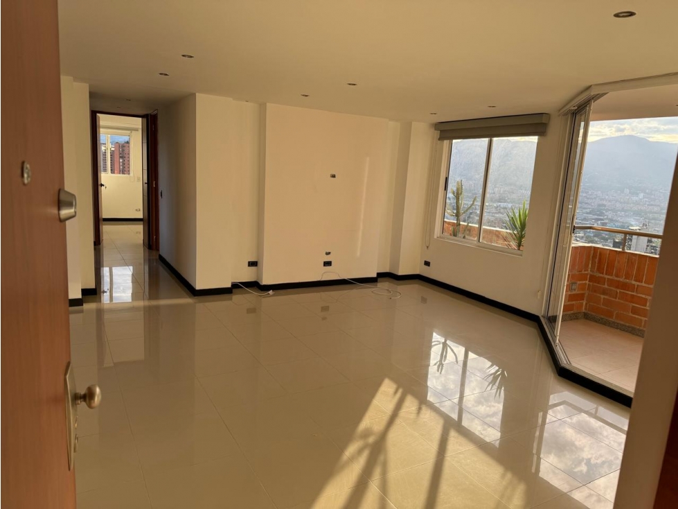 Apartamento en venta en El Poblado, Medellín · foto 18 de 18