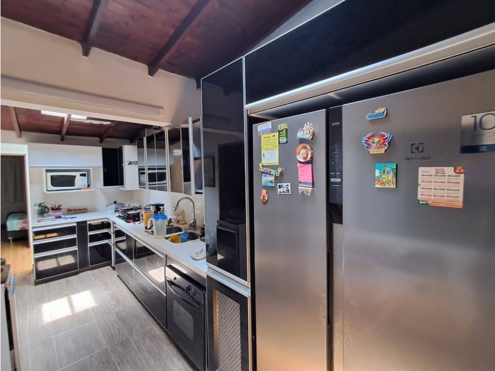 Apartamento en venta en Rodeo Alto, Medellín · foto 3 de 8