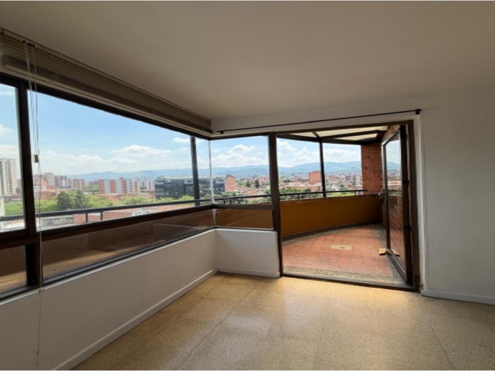 Apartamento en venta en La America, Medellín · foto 2 de 14