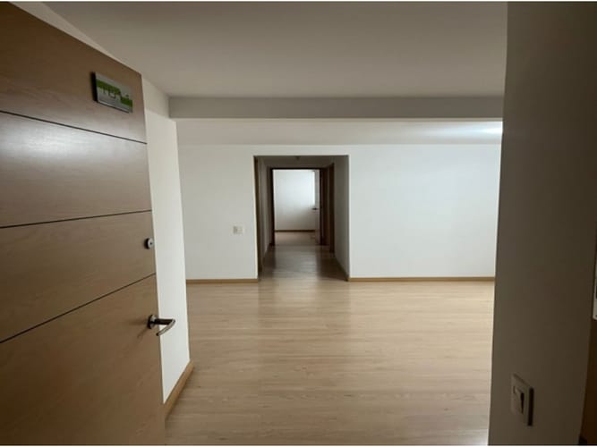 Apartamento de 3 alcobas en venta en San Joaquin, Sabaneta, 75 m² · foto 2 de 23