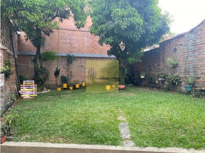 Casa de 5 alcobas en venta en Laureles, Medellín, 358 m² · foto 4 de 8