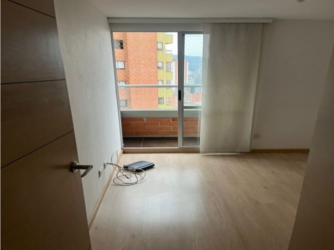 Apartamento de 3 alcobas en venta en San Joaquin, Sabaneta, 75 m² · foto 8 de 23