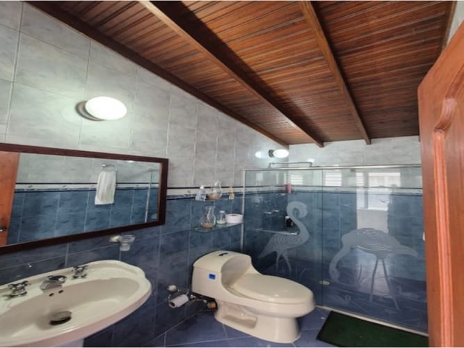Casa de 6 alcobas en venta en Laureles, Medellín, 212 m² · foto 14 de 21