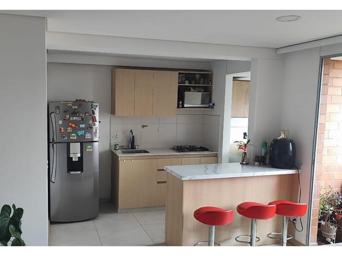 Apartamento en venta en Los Naranjos, Itagüí · foto 3 de 20
