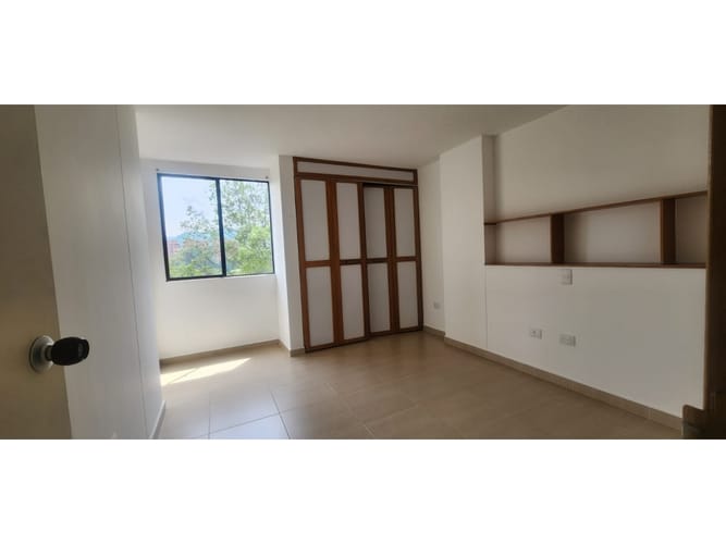 Apartamento de 3 alcobas en venta en Rodeo Alto, Envigado, 86 m² · foto 3 de 8