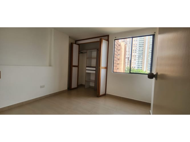 Apartamento de 3 alcobas en venta en Rodeo Alto, Envigado, 86 m² · foto 4 de 8