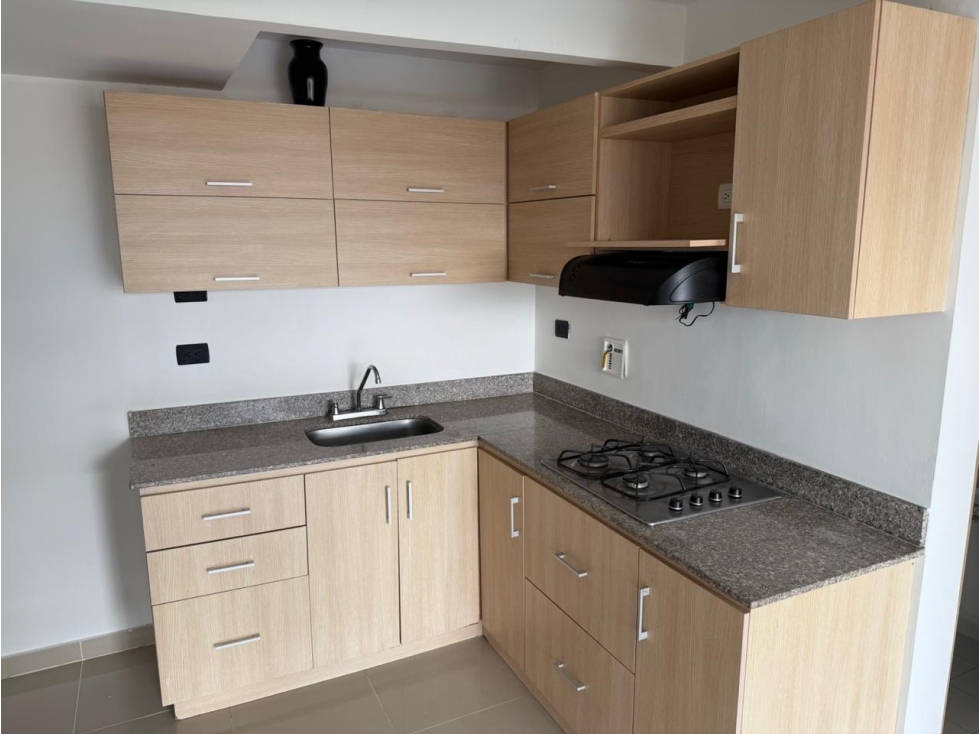 Apartamento en venta en Rodeo Alto, Medellín · foto 4 de 13