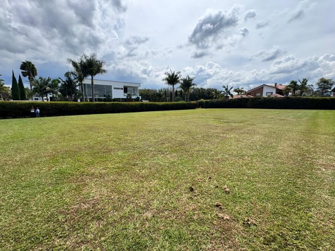 Lote en venta en El Porvenir, Rionegro, 2133 m² · foto 3 de 9