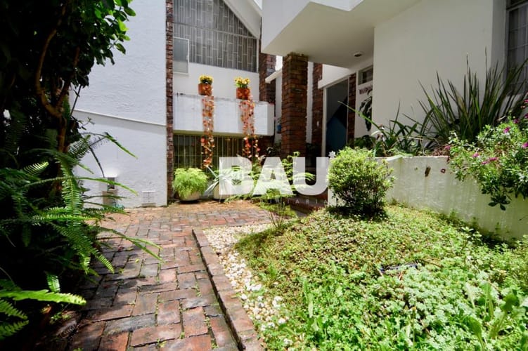 Casa en venta en Modelia, Bogotá · foto 2 de 24