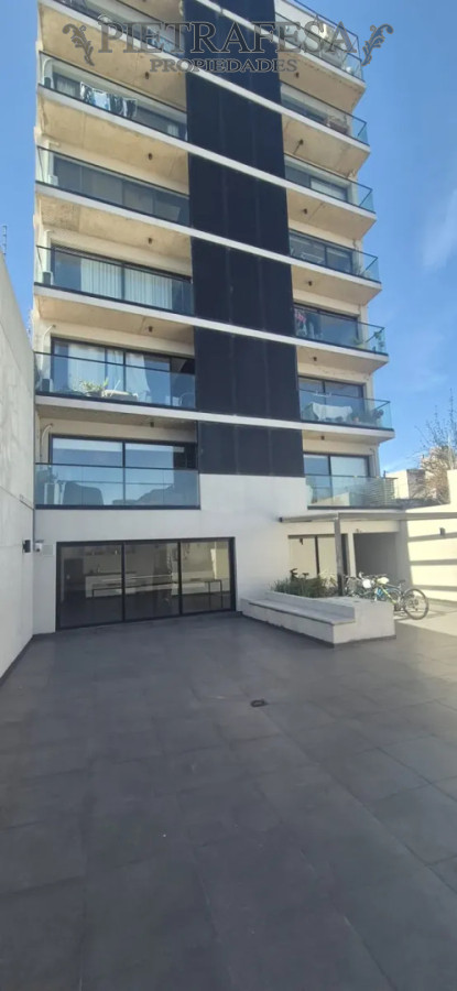 Apartamento en alquiler, 2 dormitorios, 1 baño, terraza. La Blanqueada. · Foto 9