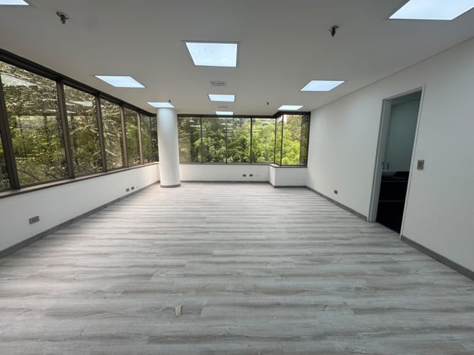 Oficina en arriendo en Castropol, Medellín, 70 m² · foto 2 de 12