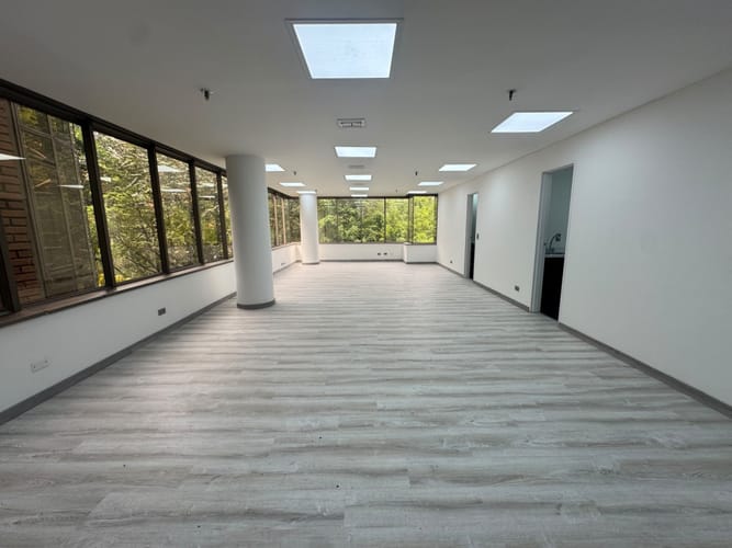 Oficina en arriendo en Castropol, Medellín, 70 m² · foto 4 de 12
