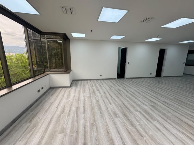 Oficina en arriendo en Castropol, Medellín, 70 m² · foto 6 de 12