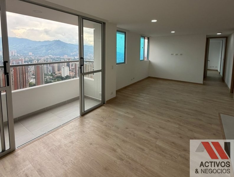 Apartamento en venta en Loma De San Jose, Sabaneta · foto 3 de 18