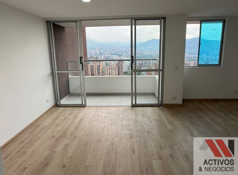Apartamento en venta en Loma De San Jose, Sabaneta · foto 5 de 18