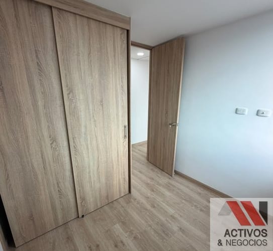 Apartamento en venta en Loma De San Jose, Sabaneta · foto 9 de 18