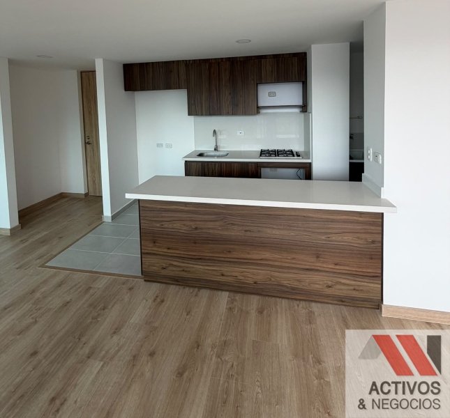 Apartamento en venta en Loma De San Jose, Sabaneta · foto 11 de 18