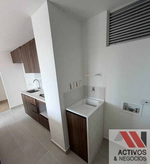 Apartamento en venta en Loma De San Jose, Sabaneta · foto 12 de 18