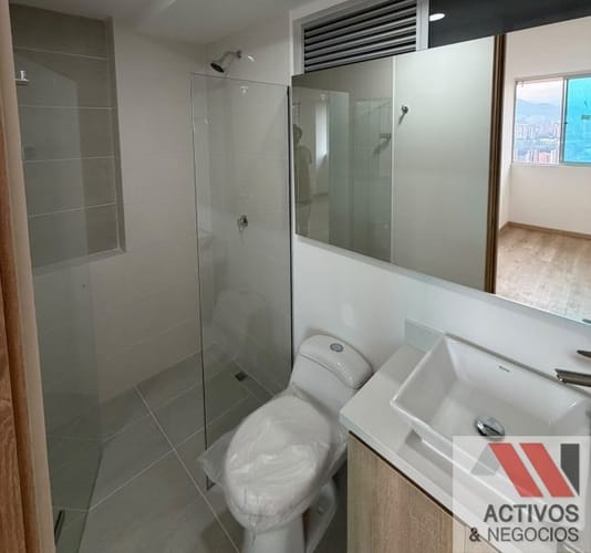 Apartamento en venta en Loma De San Jose, Sabaneta · foto 14 de 18