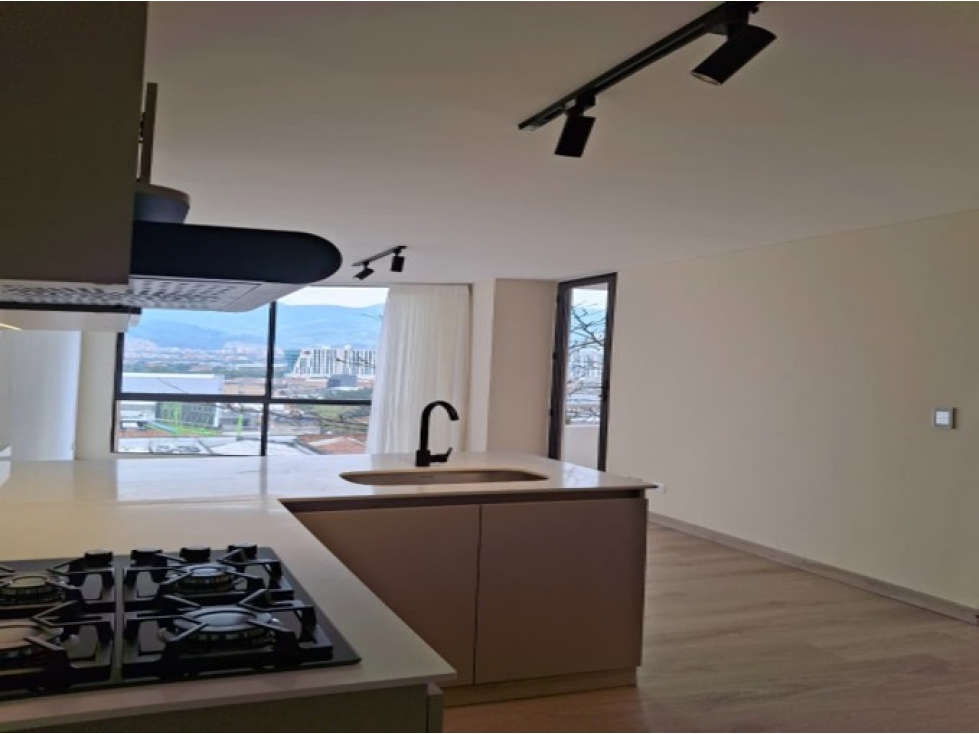 Apartamento en venta en El Poblado, Medellín · foto 6 de 13