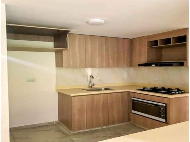 Apartamento de 3 alcobas en venta en Pan De Azucar, Sabaneta, 52 m² · foto 2 de 9