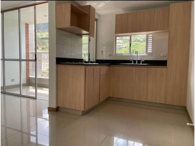 Apartamento de 3 alcobas en venta en Las Antillas, Envigado, 53 m² · foto 3 de 9