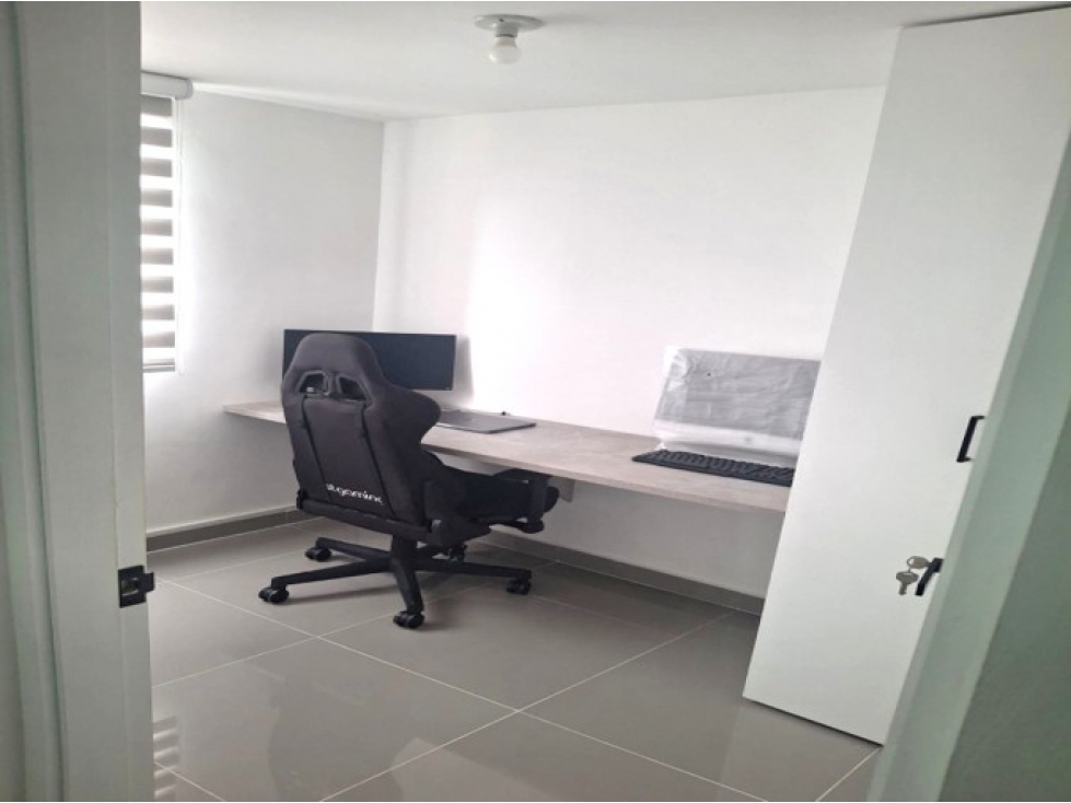 Apartamento en venta en Maria Auxiliadora, Envigado · foto 4 de 18
