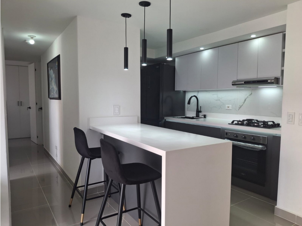 Apartamento en venta en Maria Auxiliadora, Envigado · foto 8 de 18